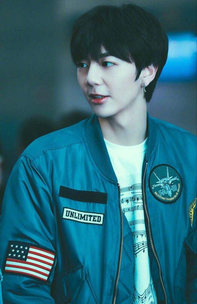 虽说“男人看鼻子”，但这些男演员的“大鼻子”，写满了“假”字