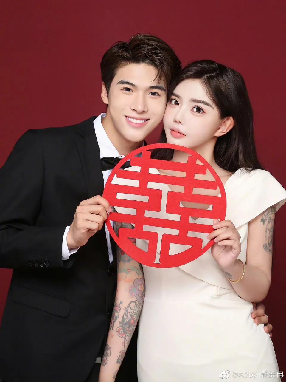 24岁网红韩安冉首次回应四婚,网红韩安冉结过几次婚