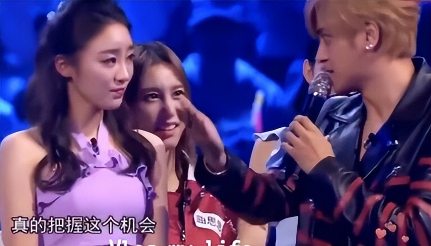 黑红小花张月：质疑整容上位不雅，演绿茶遭网暴，新剧逆转口碑