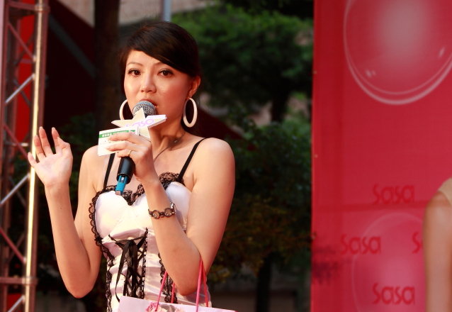 台北红粉女，黑衣人，魔幻客