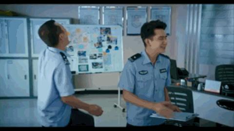 为了逼中国人接受“眯眯眼”是美，一大波洗地文来了，角度真刁钻