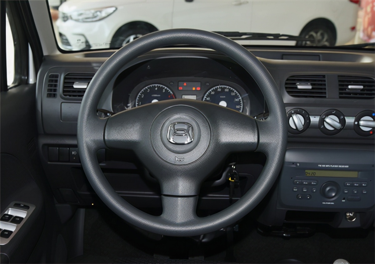 白菜价大空间车型,铃木北斗星真实成交价