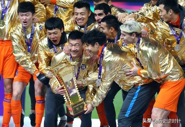 2014年中国足协杯颁奖仪式,2014中国足协杯冠军颁奖仪式