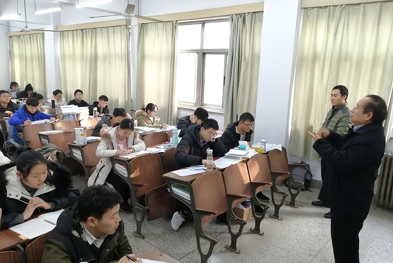 跨专业考研有何利弊,跨专业考研有啥坏处