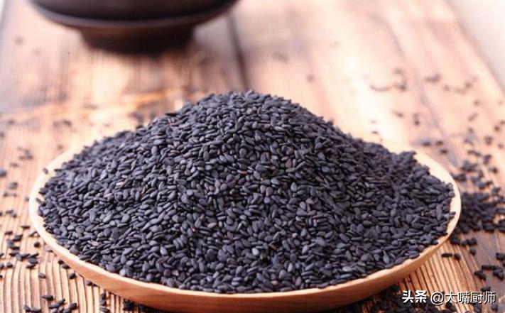 黑芝麻和什么搭配做豆浆,黑芝麻和什么打豆浆比较好吃