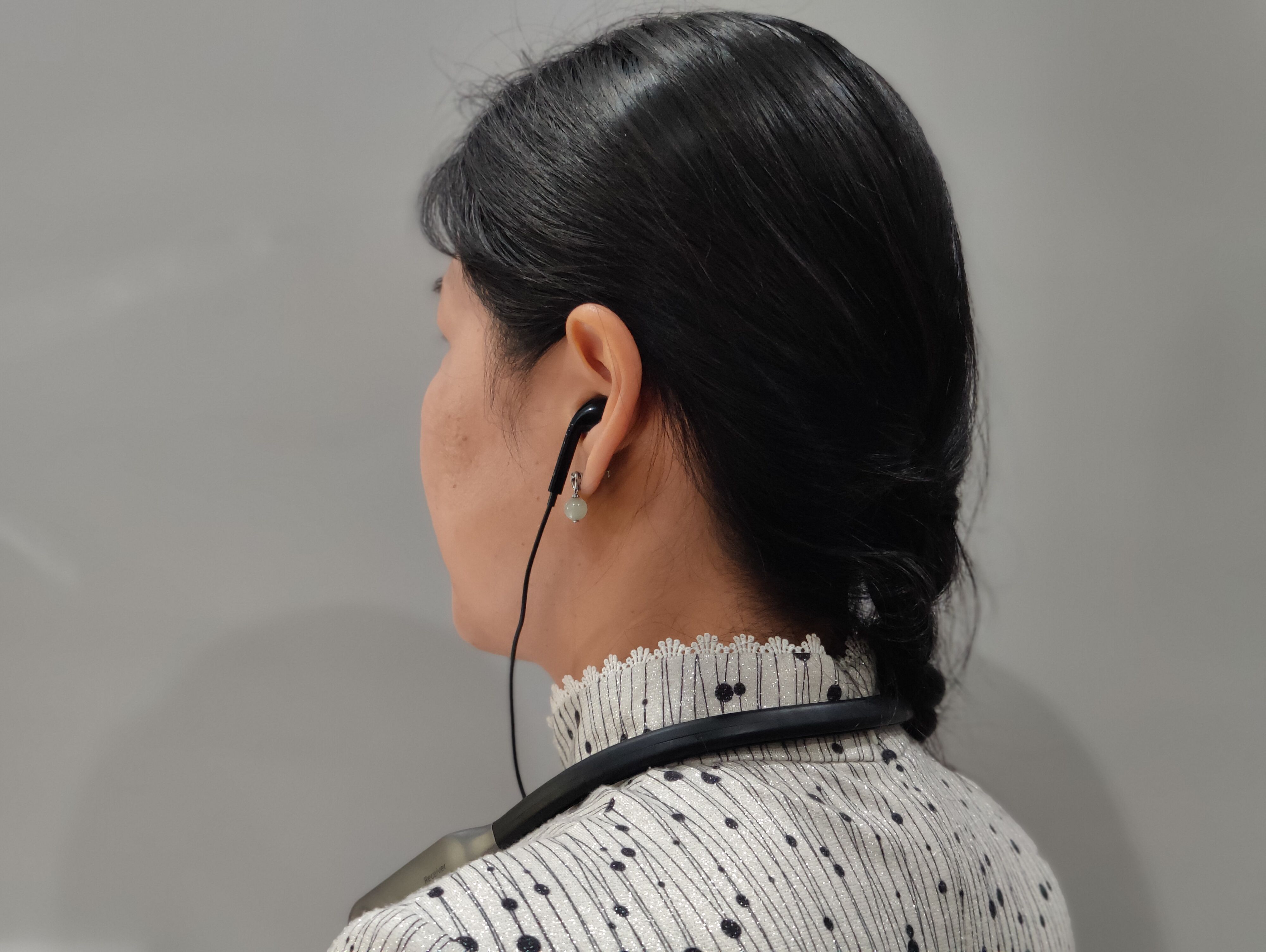 丁一号监听耳机测评,丁一号无线直播耳机是哪里产的