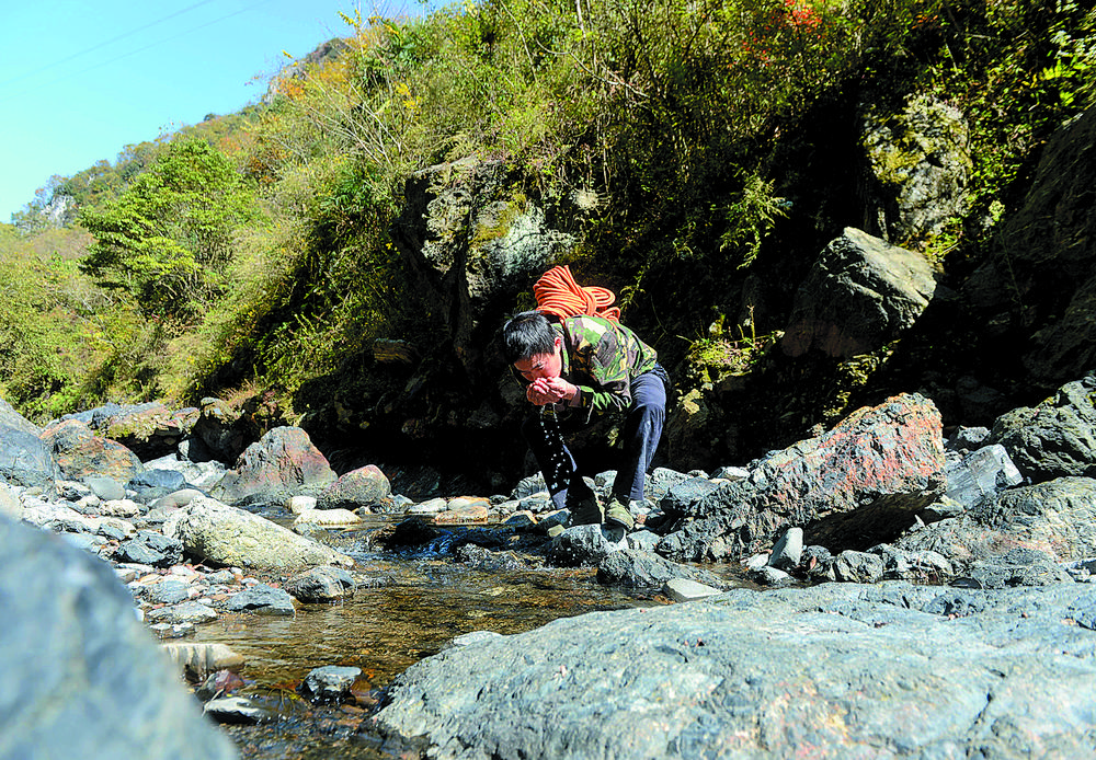 绝壁舞者户外运动,绝壁舞者电视剧