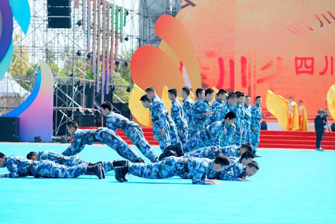 双流棠湖中学30周年校庆,棠湖中学三十周年