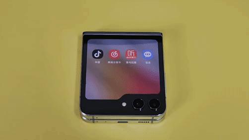 三星galaxyzflip防水测试,三星折叠手机zflip5防水吗