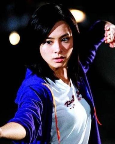 一手好牌打得稀烂的女生后续,一手好牌被打得稀碎的女人