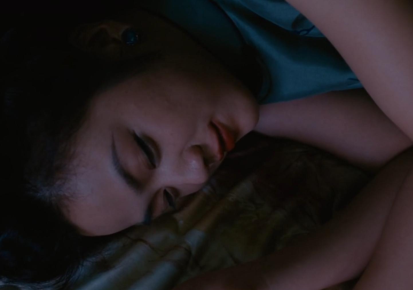 从3个角度对比谍战片《色戒》和《无名》，它们的差距，不止*欲情**