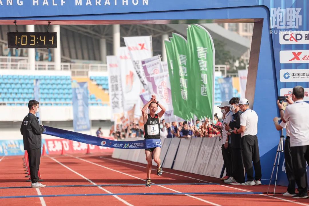 厦马都穿什么跑鞋,厦马限量版跑鞋