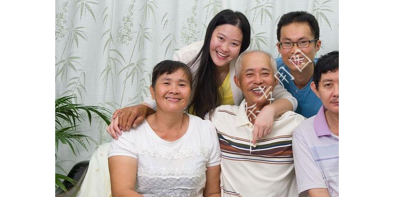 老同学父亲去世,老同学的父亲去世同学应该怎样说