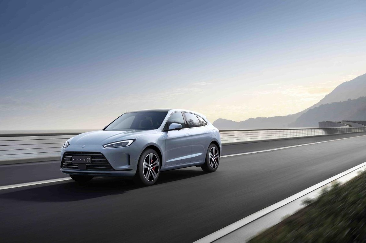 问界m5高阶智驾版增程纯电续航,问界m5后驱标准版纯电真实续航