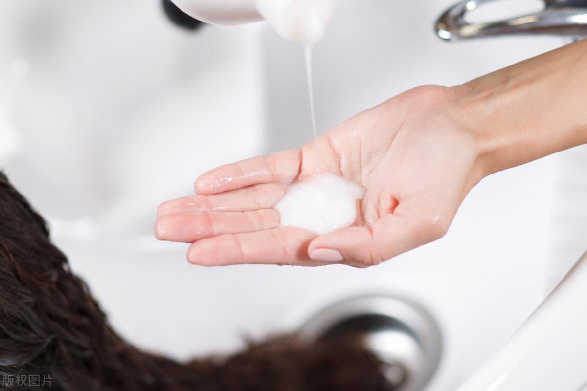 洗发水去屑止痒哪个品牌好,防脱发的洗发水品牌哪个好