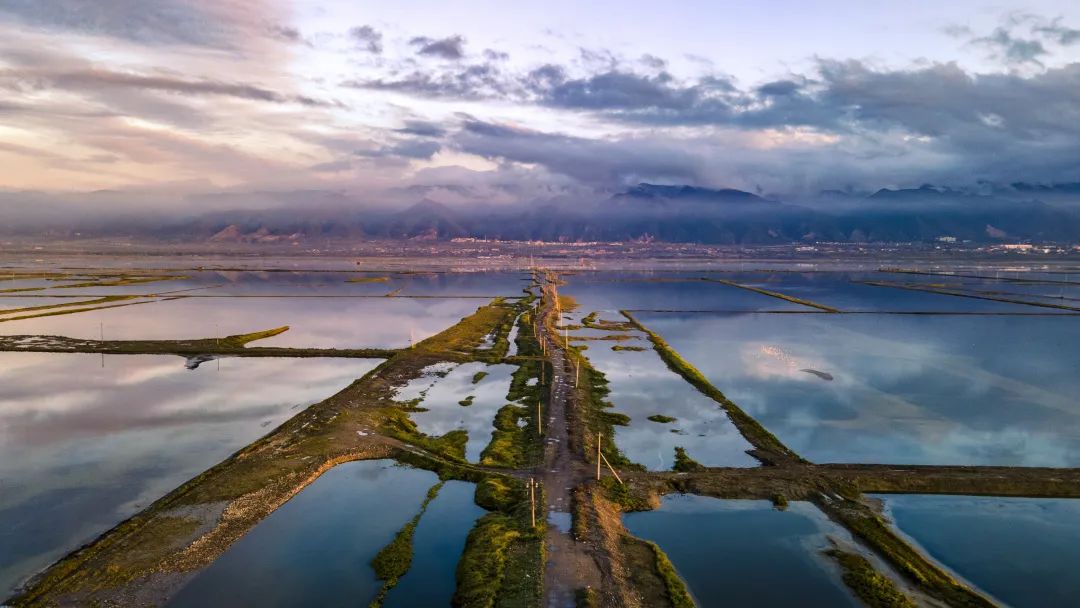 努力建设大美盐湖,沿着盐湖看发展