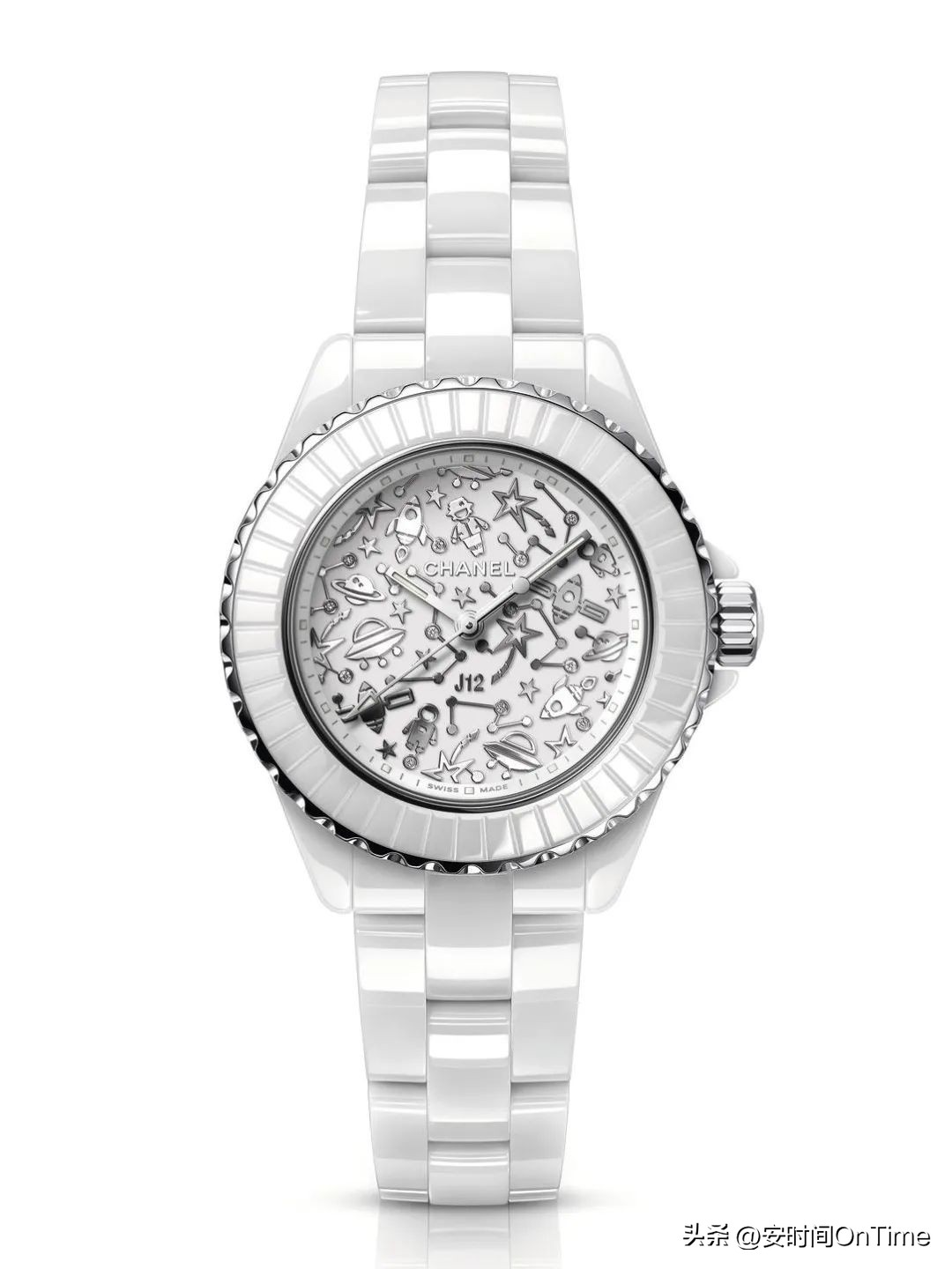 与香奈儿号宇宙飞船一起星际穿越