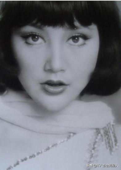 明星整容脸僵硬图片,老女明星整容脸和纯天然脸