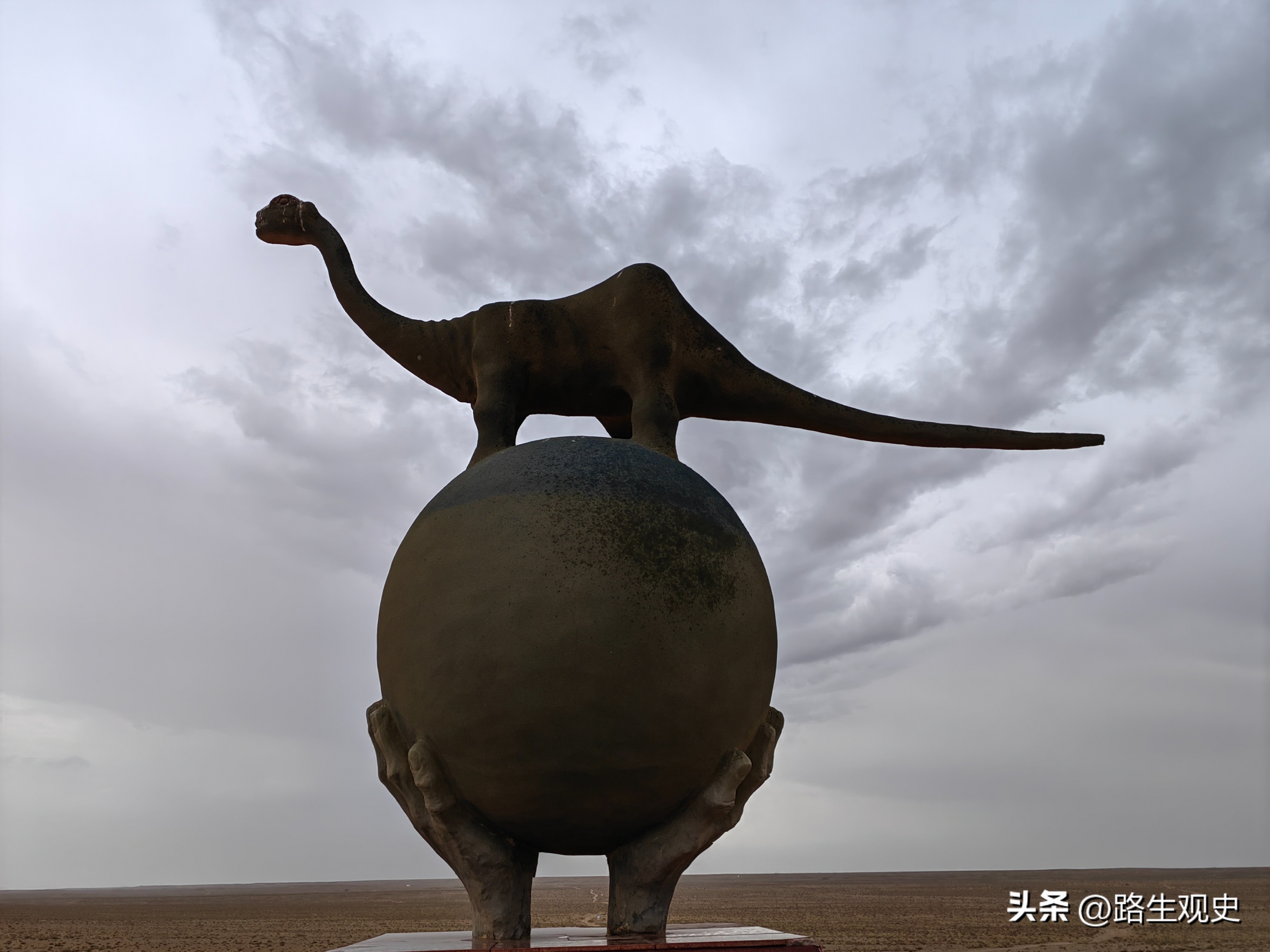 内蒙古恐龙遗迹有哪些,内蒙古草原几百上千年前是海吗