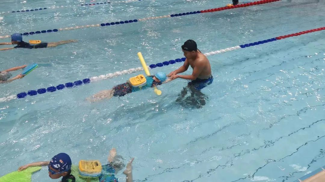 石室天府游泳馆,成都市高新区石室天府中学游泳馆