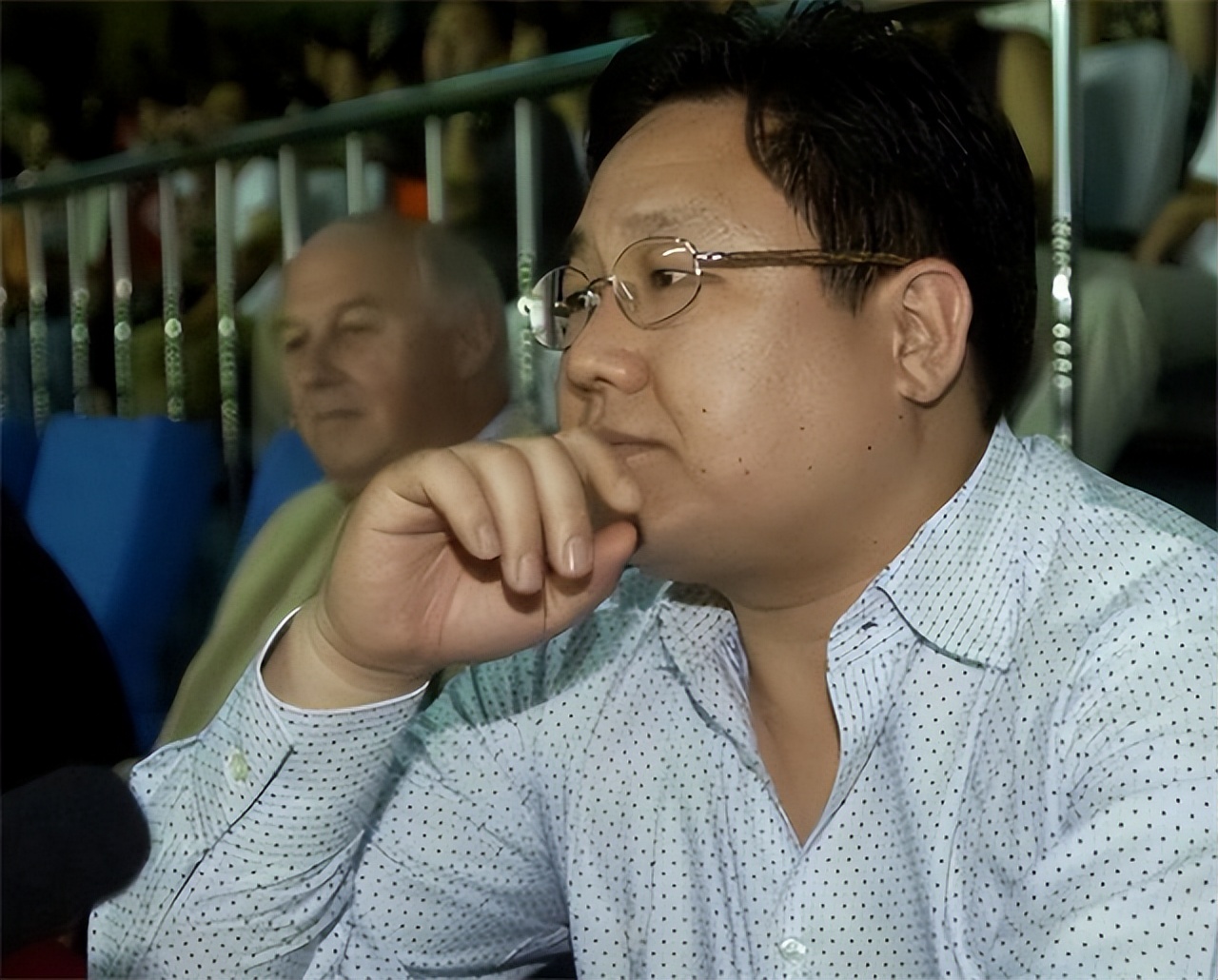 亿万富豪*明徐**：病死狱中8年后，明星妻子田海蓉和女儿过得怎样？