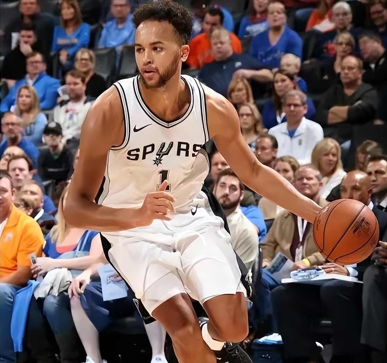 中国男篮nba归化球员,曝归化球员将恢复国籍