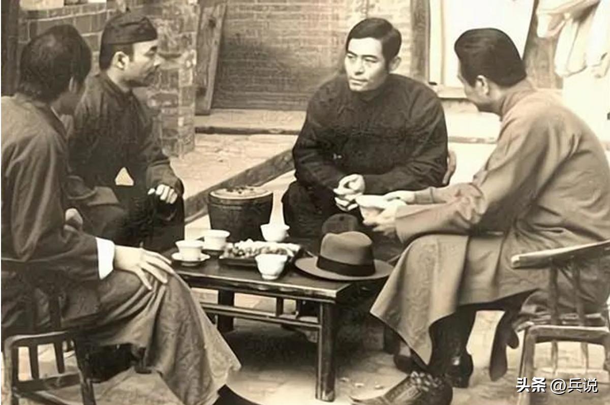 蒋氏企图扒黄河水淹刘邓，2名“掏粪工”秘密潜入敌营