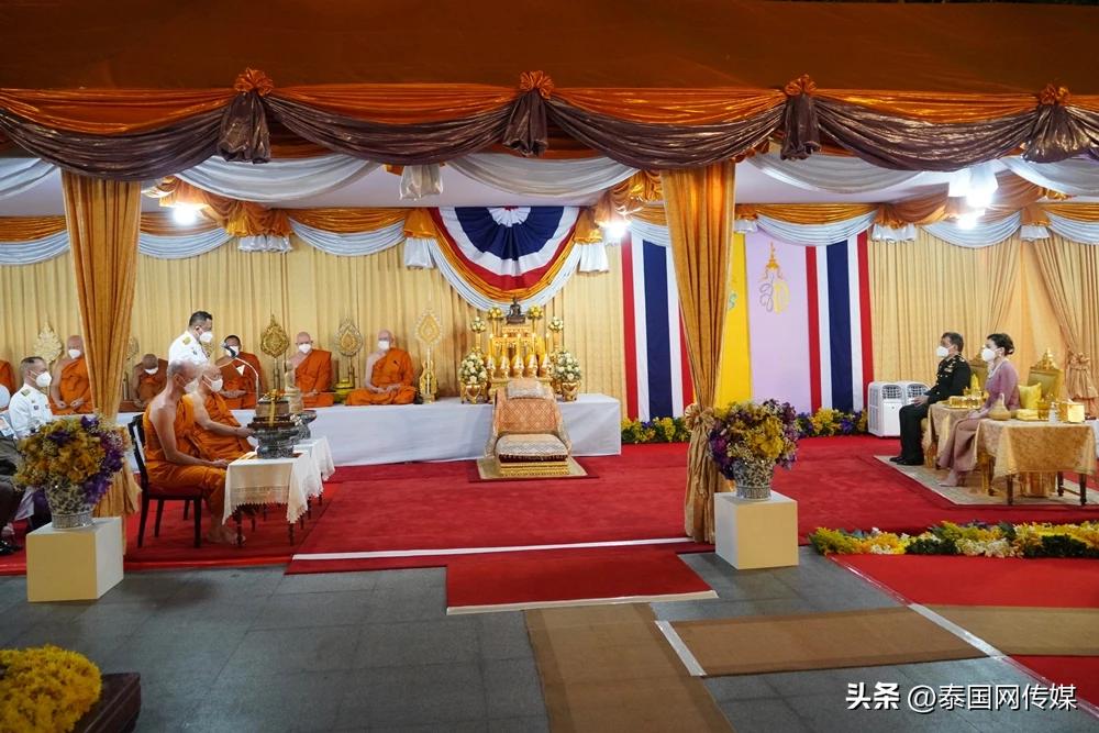 泰国国王最近出席活动,泰国最新国王和王后消息