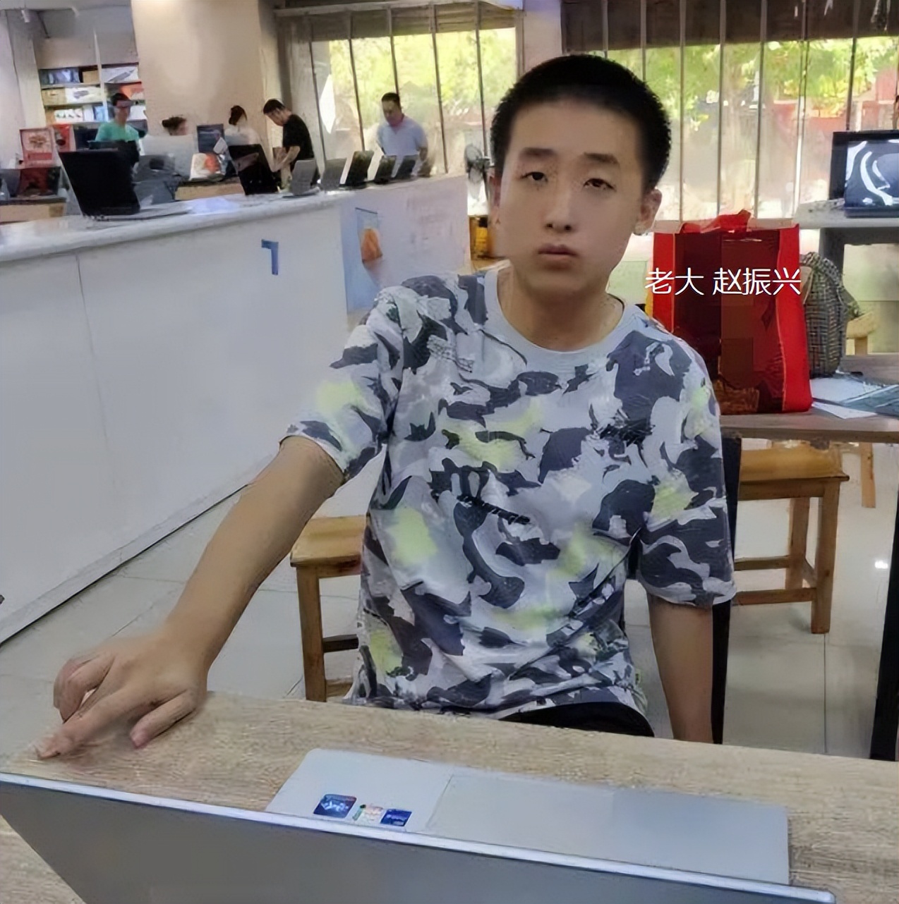 三胞胎兄弟今年高考成绩,三胞胎兄弟高考成绩分别是654分