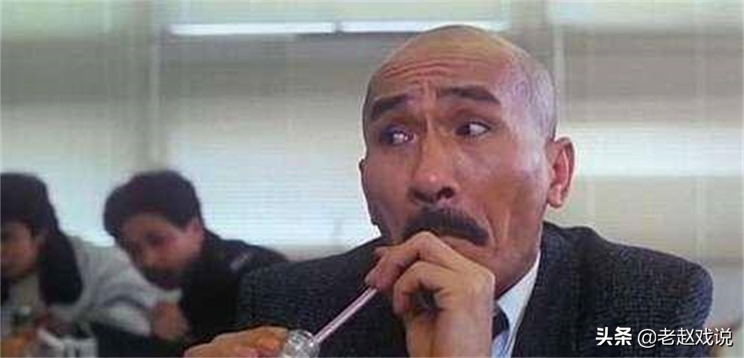 “风流成性”曾志伟：丑闻无数的他，如何从小人物做到大佬？