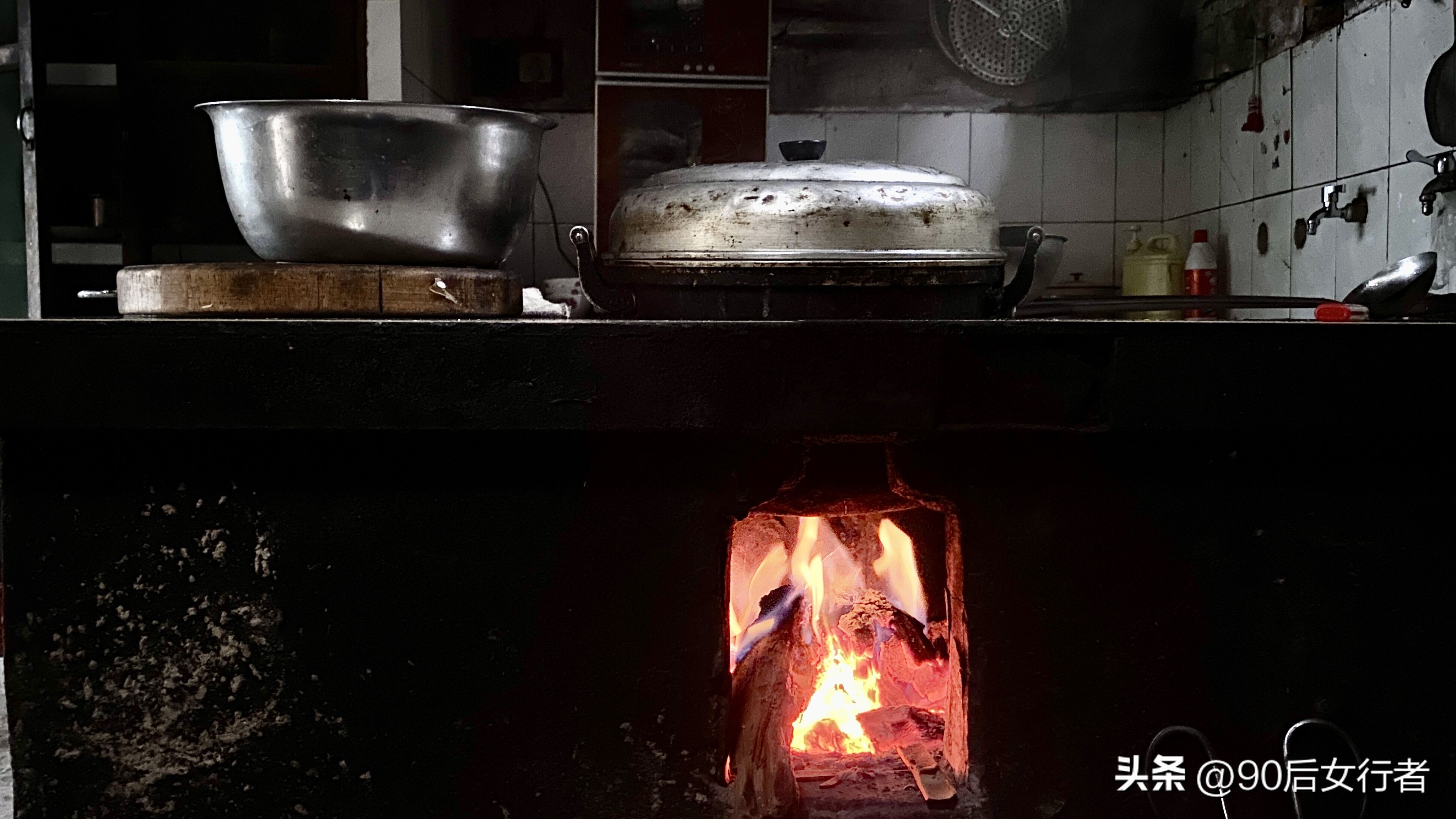 走进山间的小路感受大自然,成都深山老林旅游最好去处