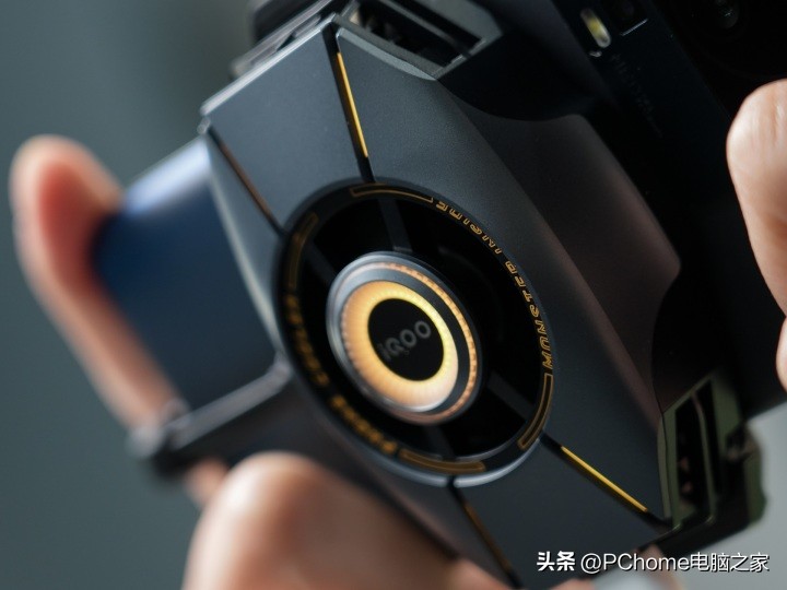 iqoo极风散热背夹2pro评测,iqoo散热背夹2pro和平精英测评