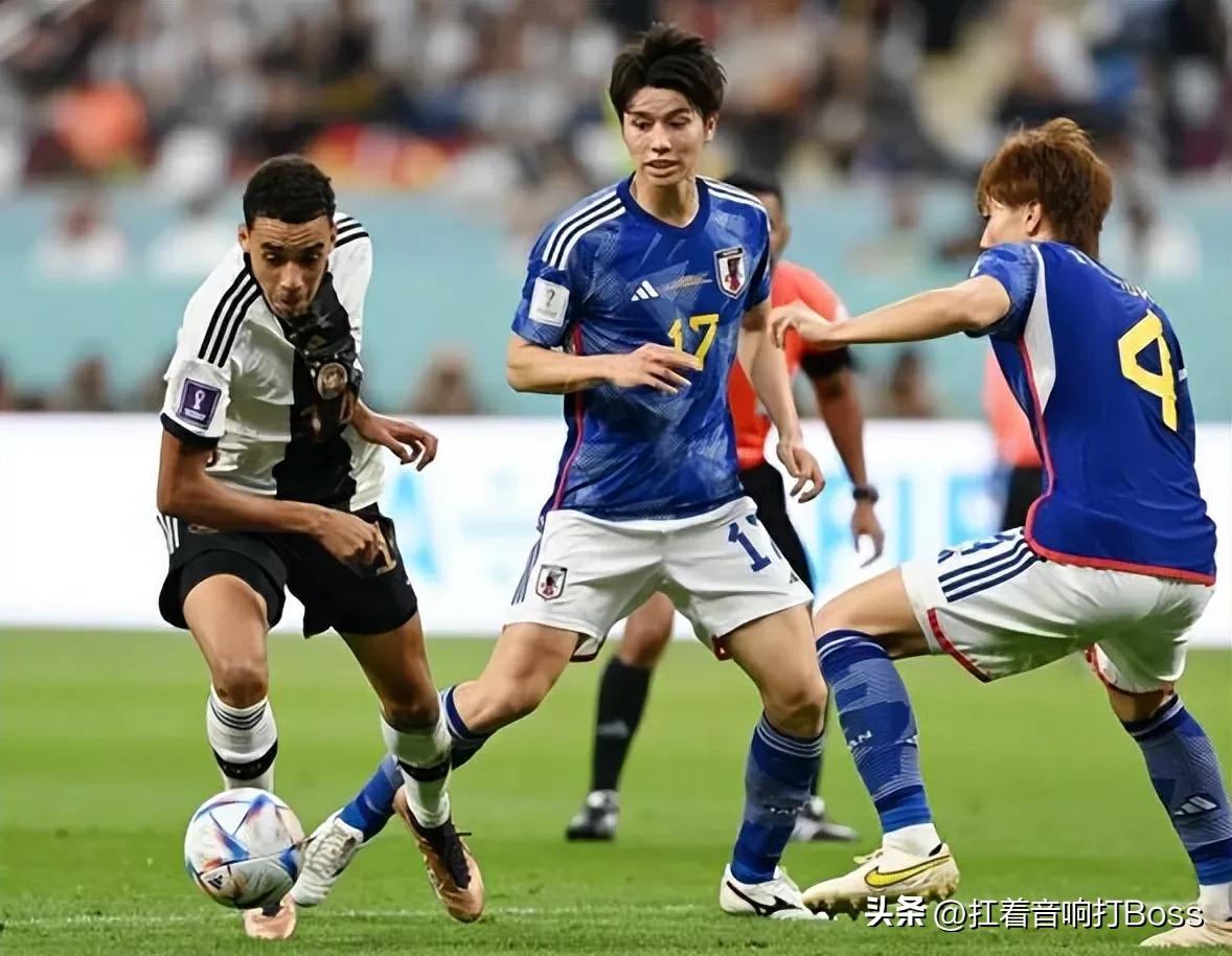 亚洲足球大冷门0-2沙特被掀翻,沙特与日本足球比赛情况