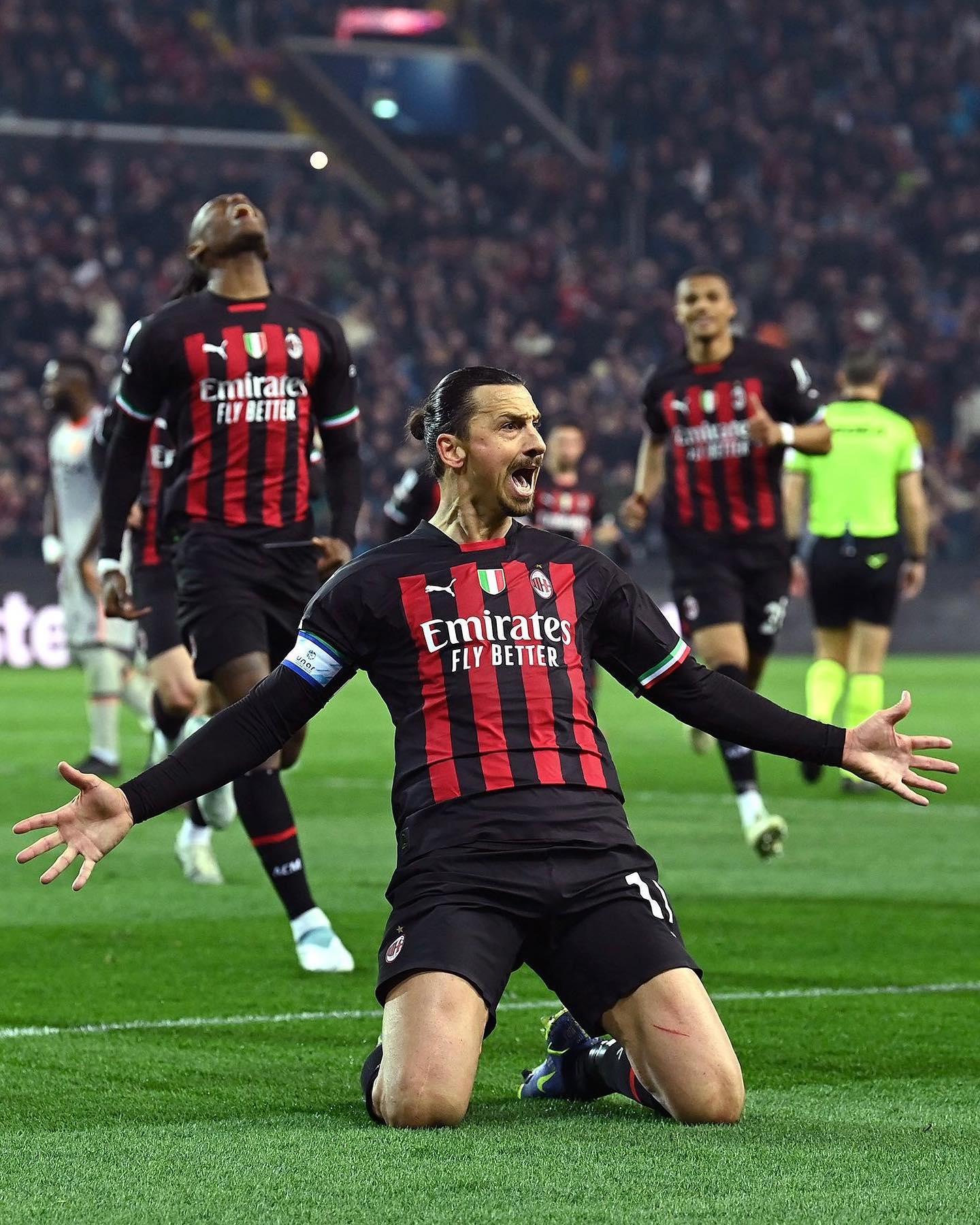 字母赤膊上阵刻苦训练!发推送别伊布欢迎梅西新帅称他不满足一冠