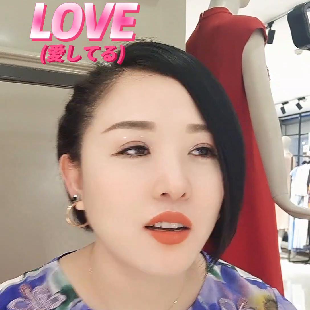 一套好的衣服能让你美得不动声色,真值女装