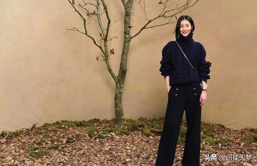 虞书欣内衣外穿热舞被骂上热搜，少女性魅力绝杀好吗