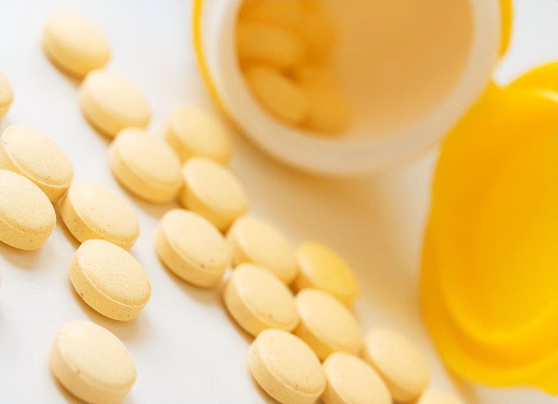 睾酮是由什么控制的,睾酮有什么作用怎样提高睾酮含量