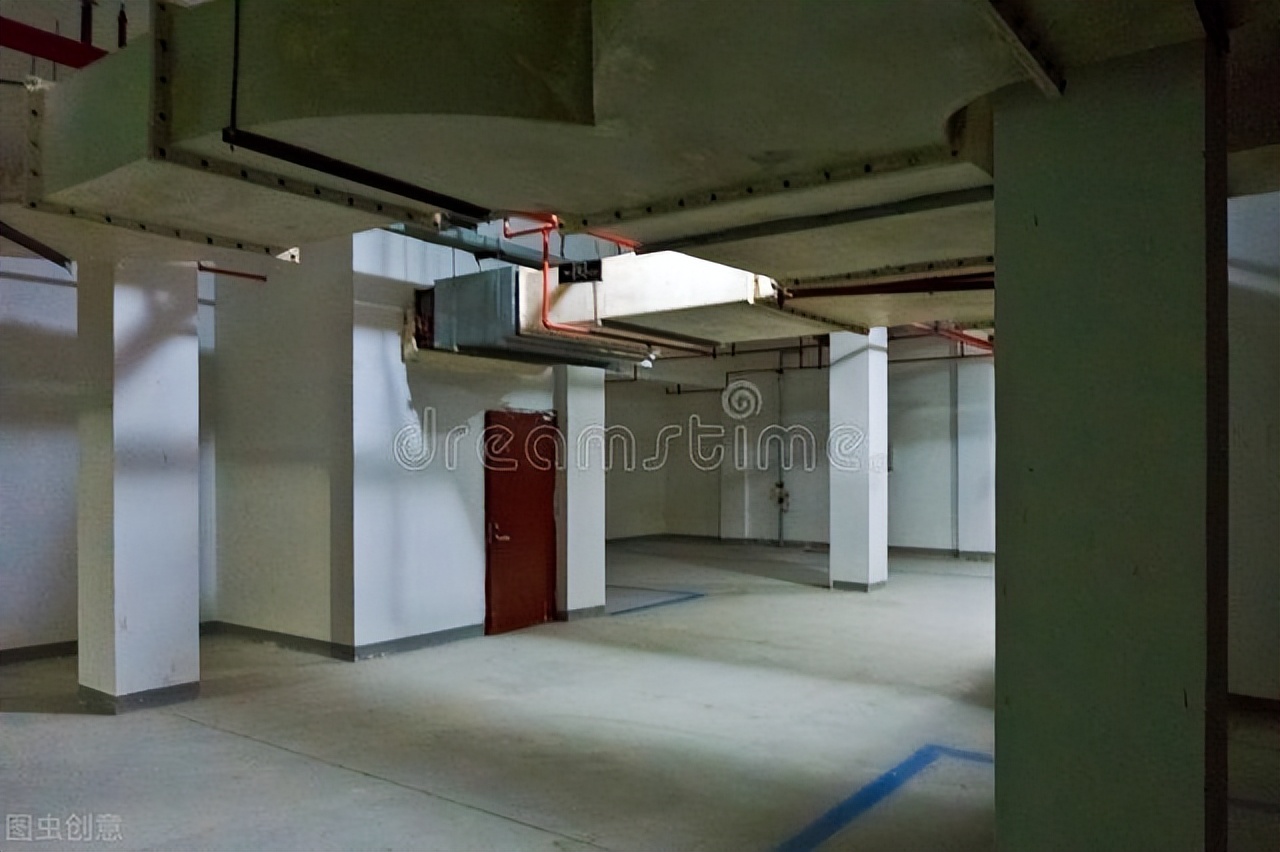 怎样区别地下室是否归全体业主,地下室归开发商使用权归谁