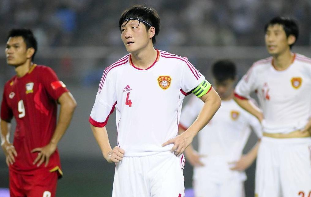 赵鹏为什么能踢中卫,赵鹏都在踢中卫