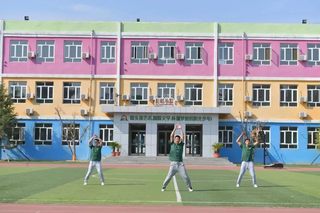 对刘畊宏的描写,刘畊宏很拽的角色