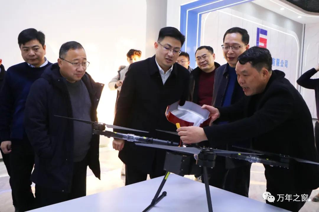 毛奇谢军带队调研督导重点攻坚项目