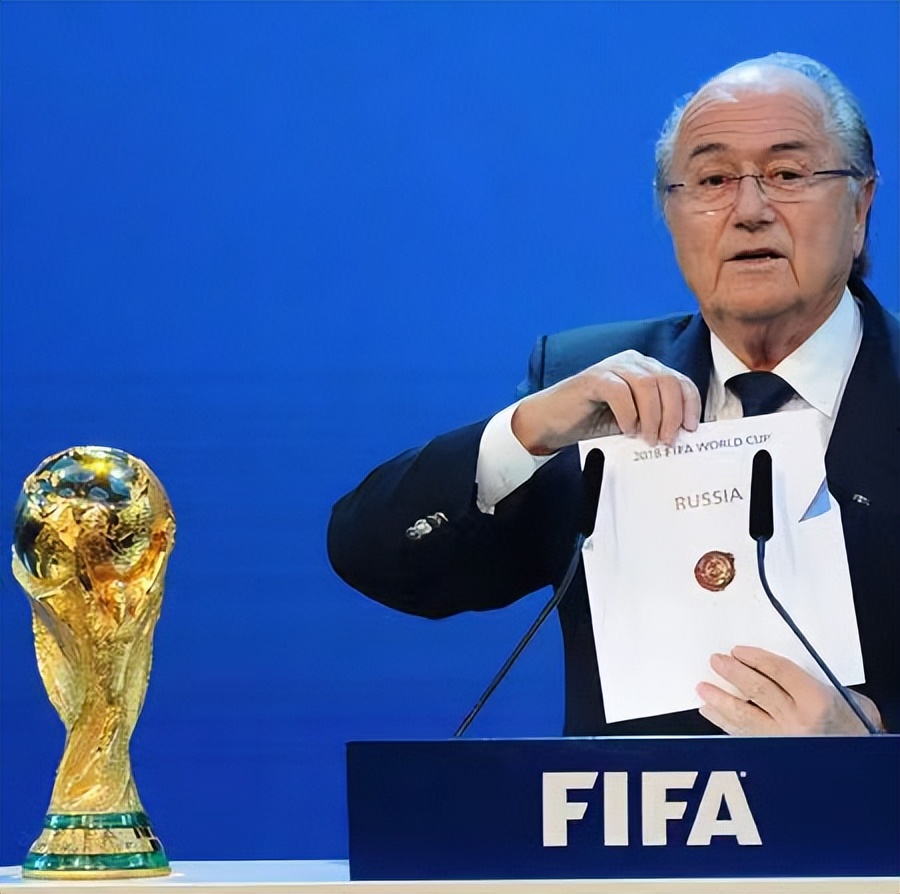 约瑟夫布拉特扔钞票,约瑟夫布拉特卡塔尔