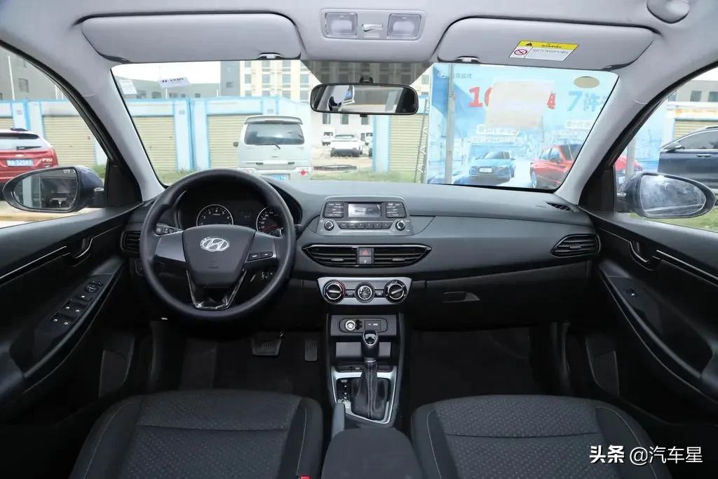 分析现代悦动用车成本，每月花费950元，城市代步首选吗？