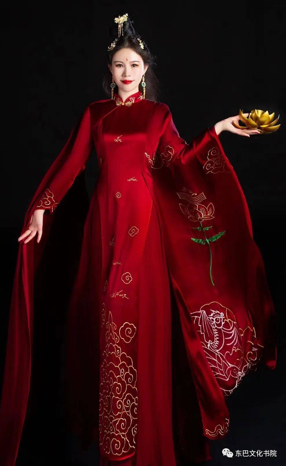 白庚胜为玉龙文笔东巴文化书院揭牌并担任名誉院长