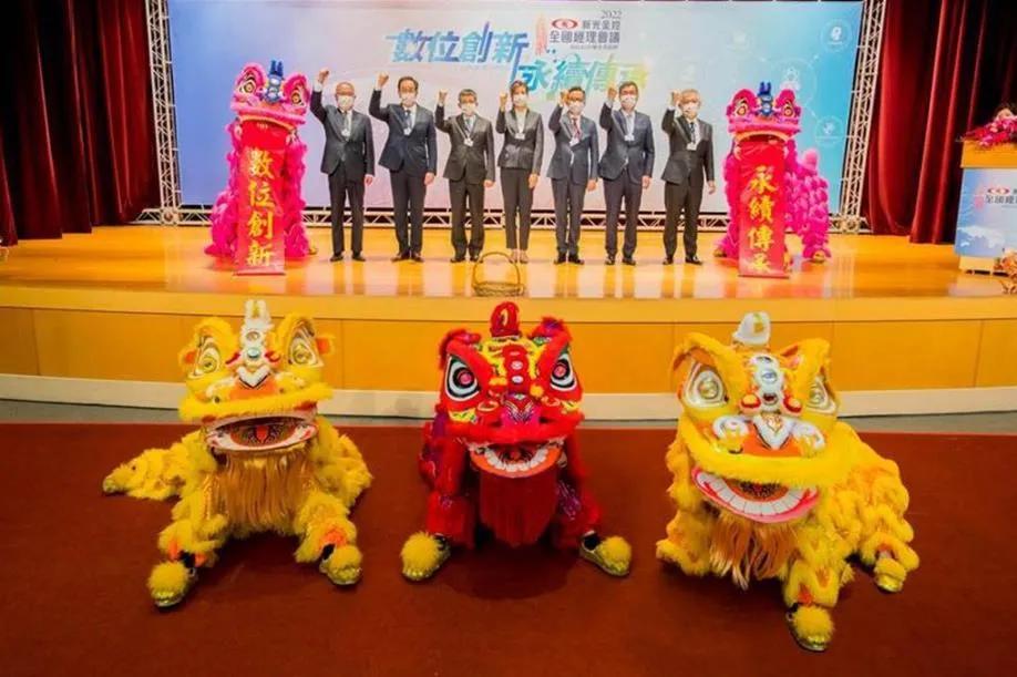 员工婚丧嫁娶视为人生大事，忆阿公，新光金二公主吴欣儒哽咽了