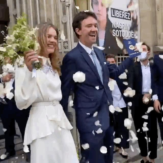 汤唯穿白色抹胸晚礼服,戛纳红毯撞衫范冰冰