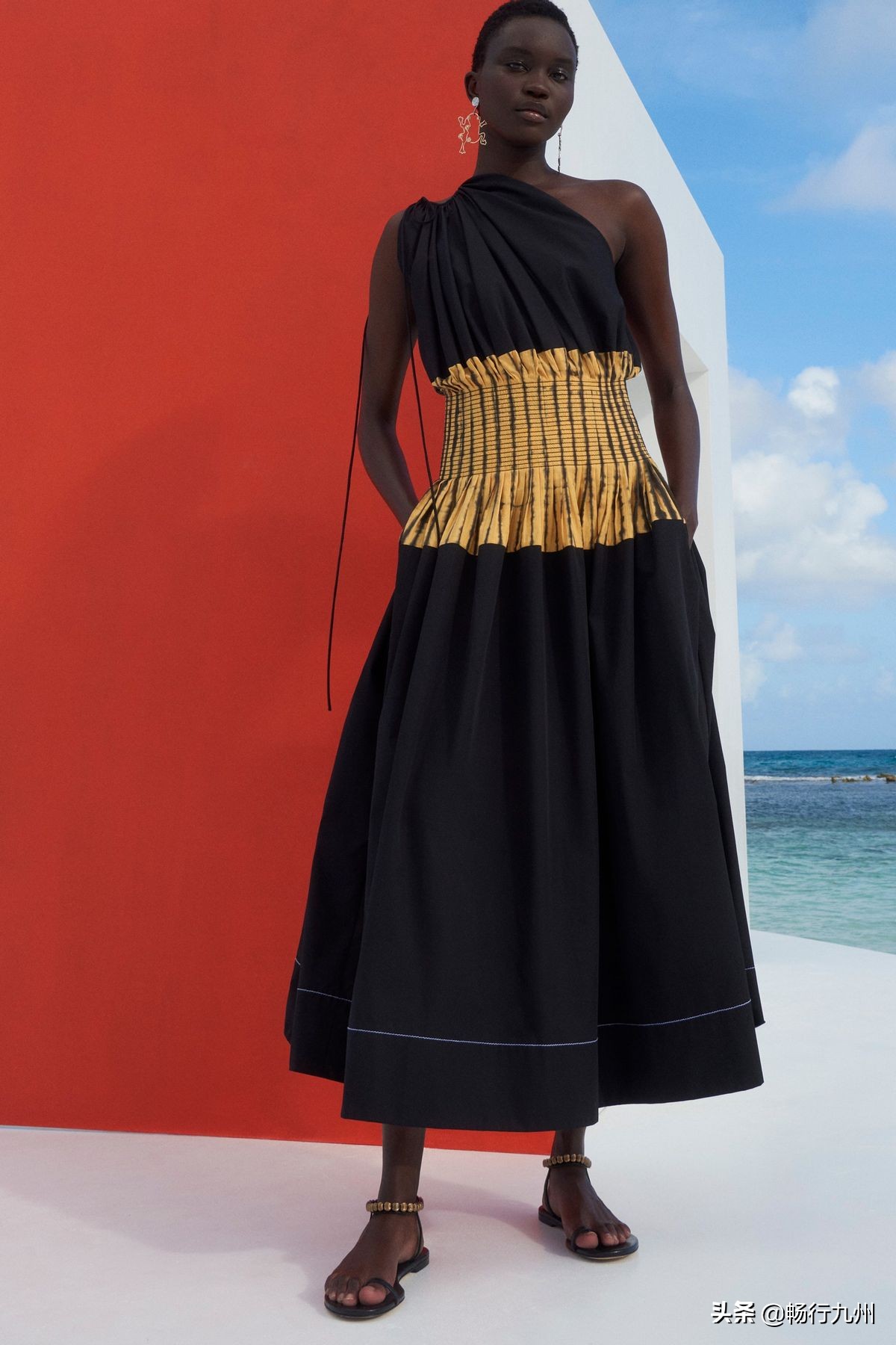 toryburch明星开衫穿搭,toryburch清爽春夏穿搭