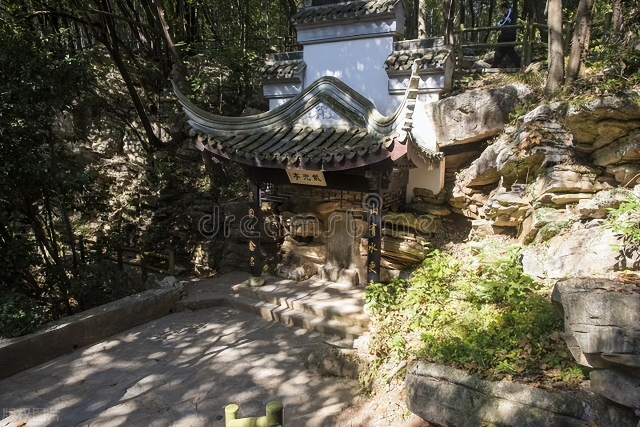 江苏省内哪两个城市相隔最远,江苏两个一线城市