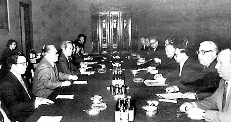 蒙古国何时恢复蒙文,蒙古国恢复传统蒙文意味着什么