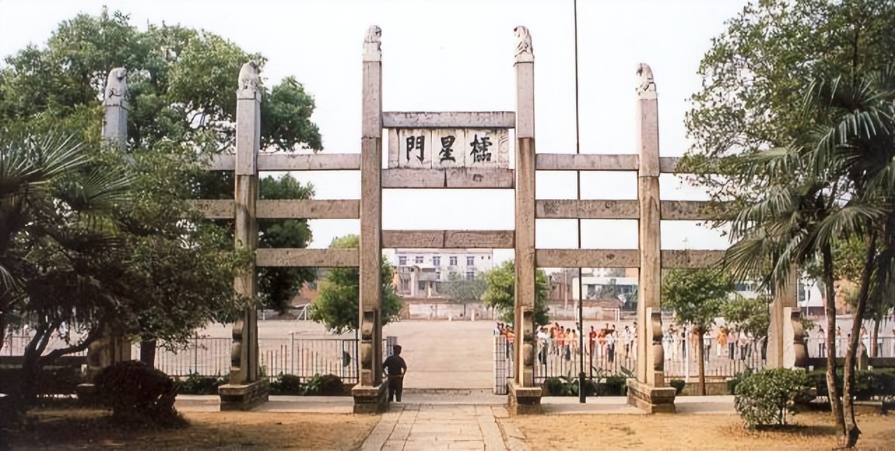 黄埔军校第三期的湘乡人,黄埔军校名单湘乡人